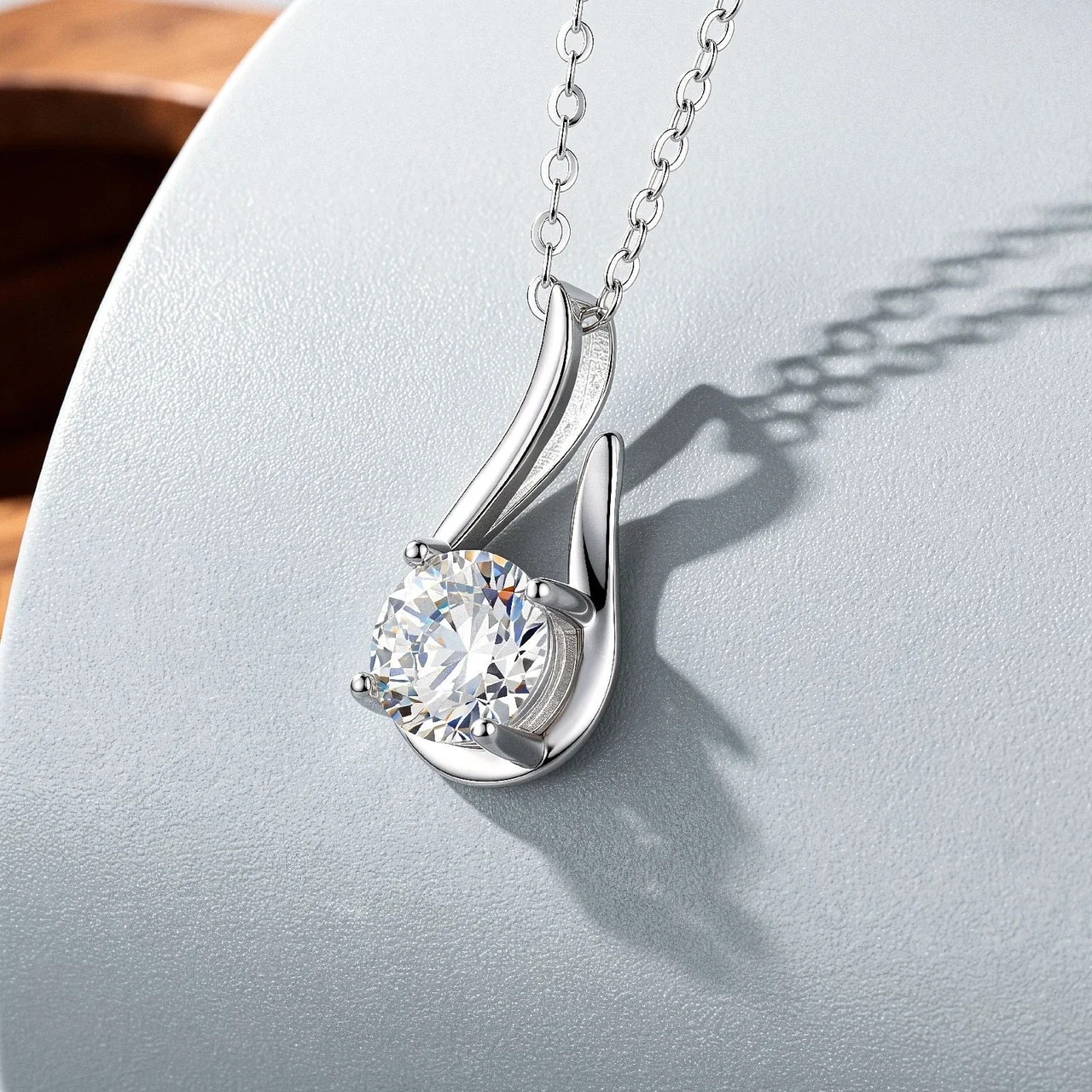 Sculptural 925 Sterling Silver Curved Round CZ Pendant Necklace