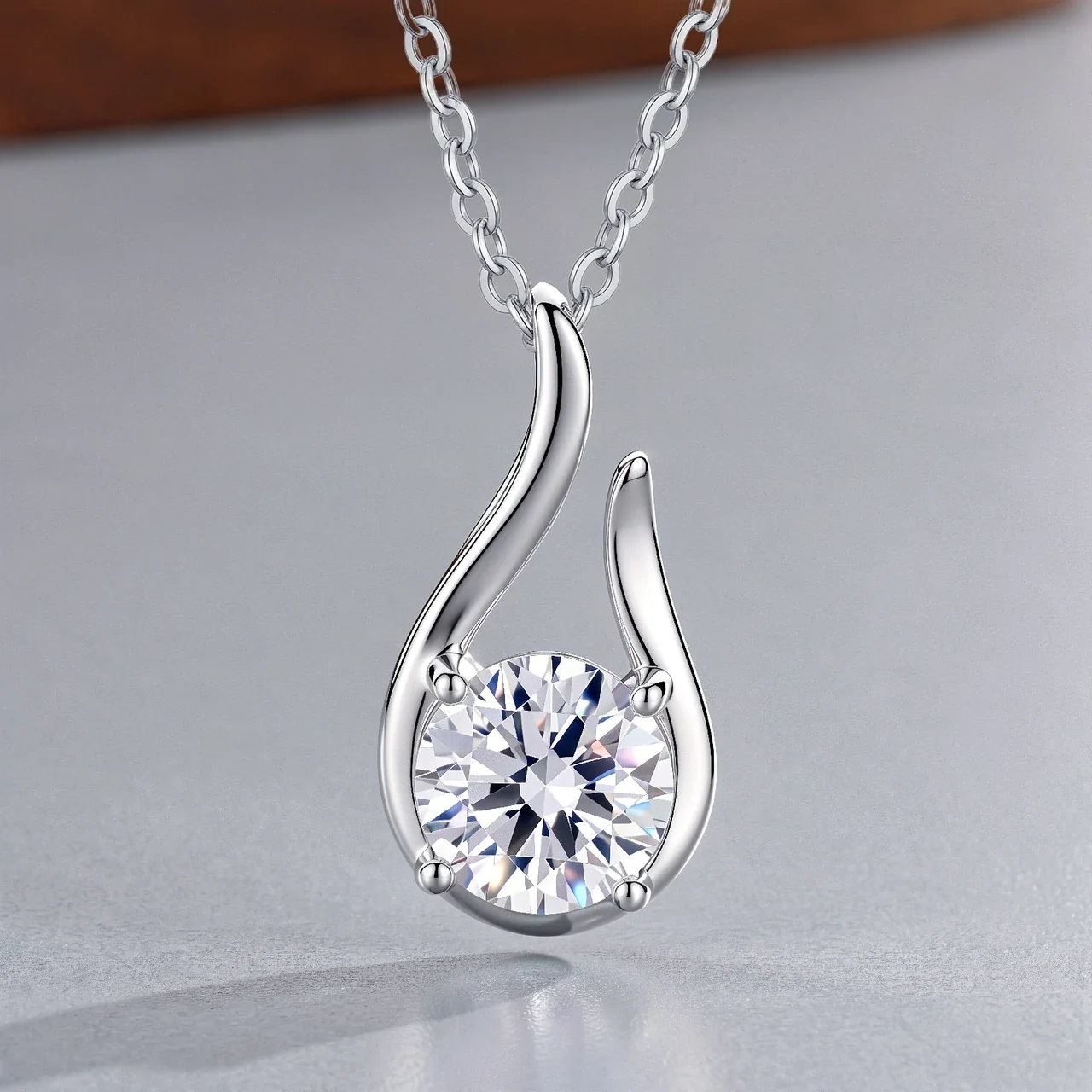 Sculptural 925 Sterling Silver Curved Round CZ Pendant Necklace - 6.0 mm