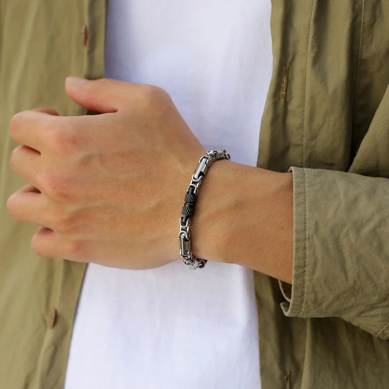 Ribbed Barrel Stainless Steel Byzantine Link Bracelet
