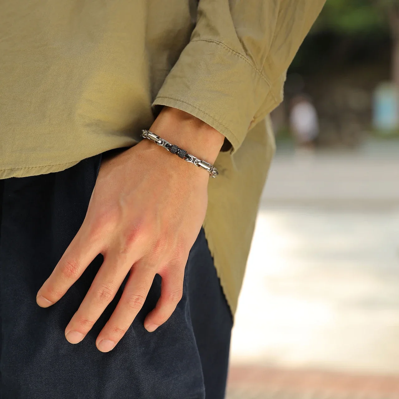 Ribbed Barrel Stainless Steel Byzantine Link Bracelet