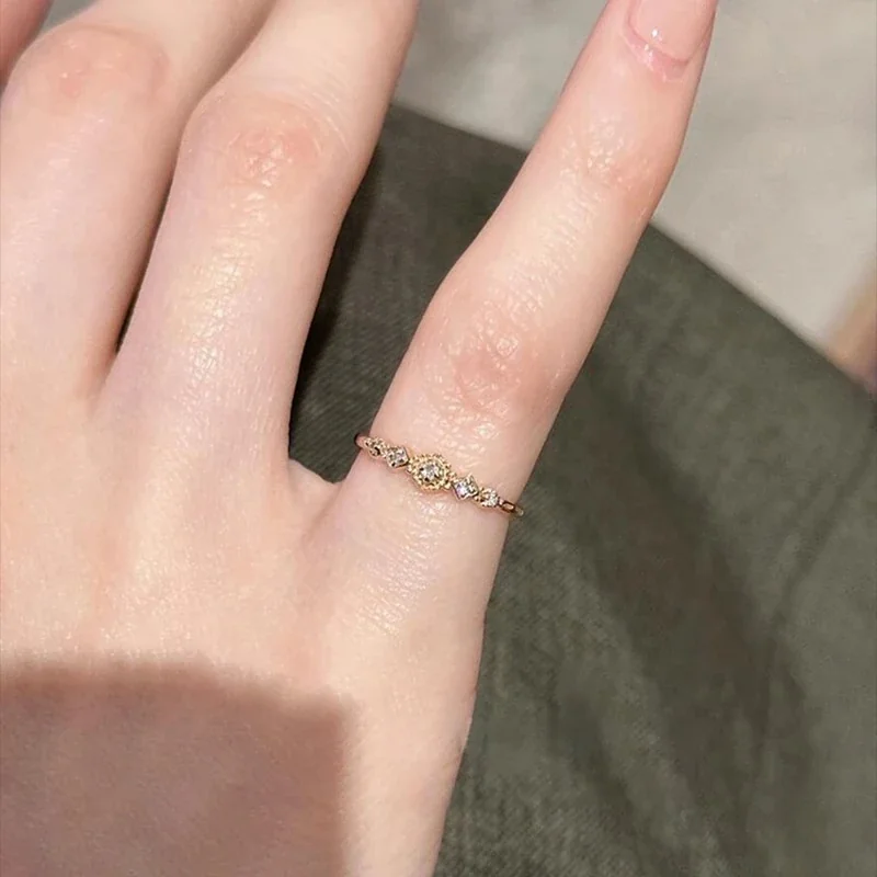 Delicate Gold-Plated Floral Crystal Copper Ring