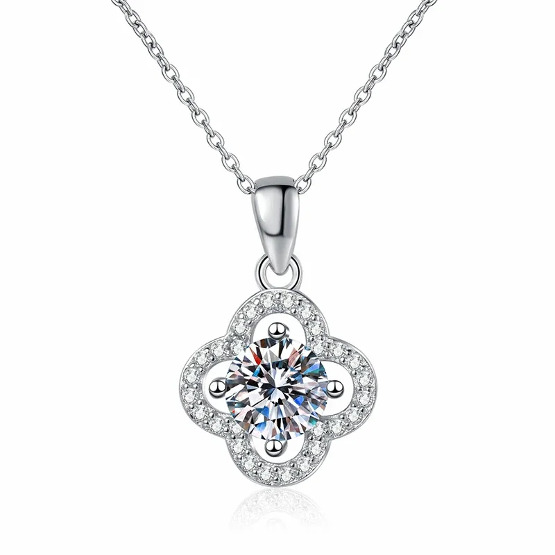 Radiant Clover Pavé 925 Sterling Silver Moissanite Necklace