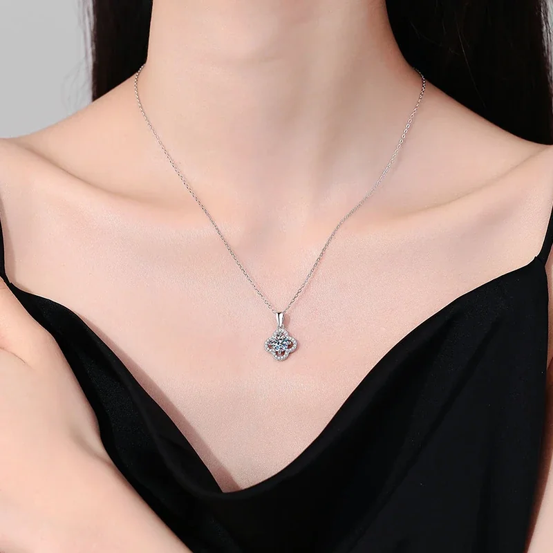 Radiant Clover Pavé 925 Sterling Silver Moissanite Necklace