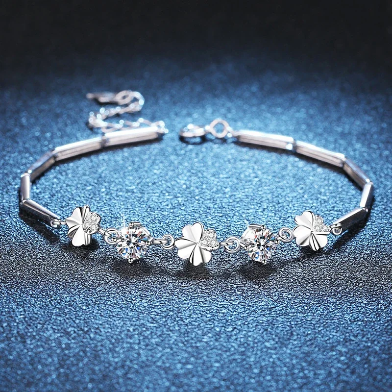 Radiant Clover 925 Sterling Silver Paperclip Bracelet