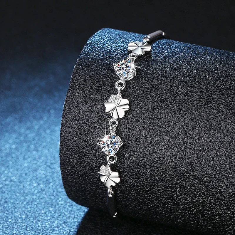 Radiant Clover 925 Sterling Silver Paperclip Bracelet