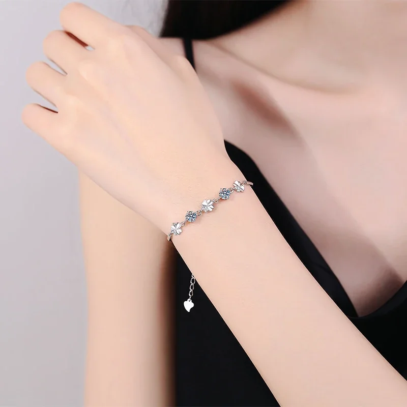 Radiant Clover 925 Sterling Silver Paperclip Bracelet