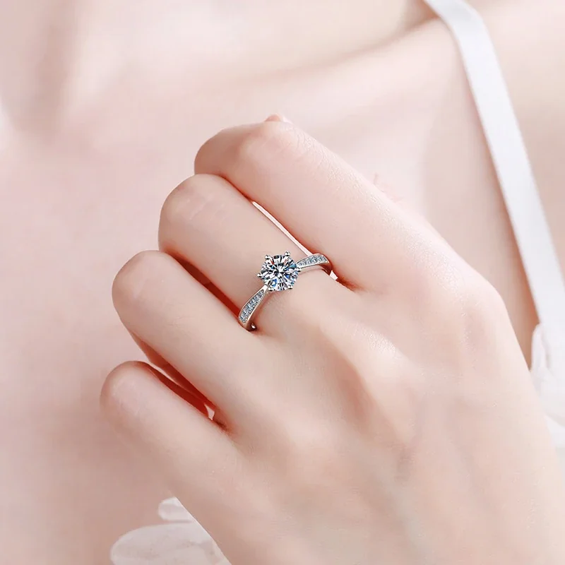 Refined 925 Sterling Silver Round Six-Prong Pavé Ring