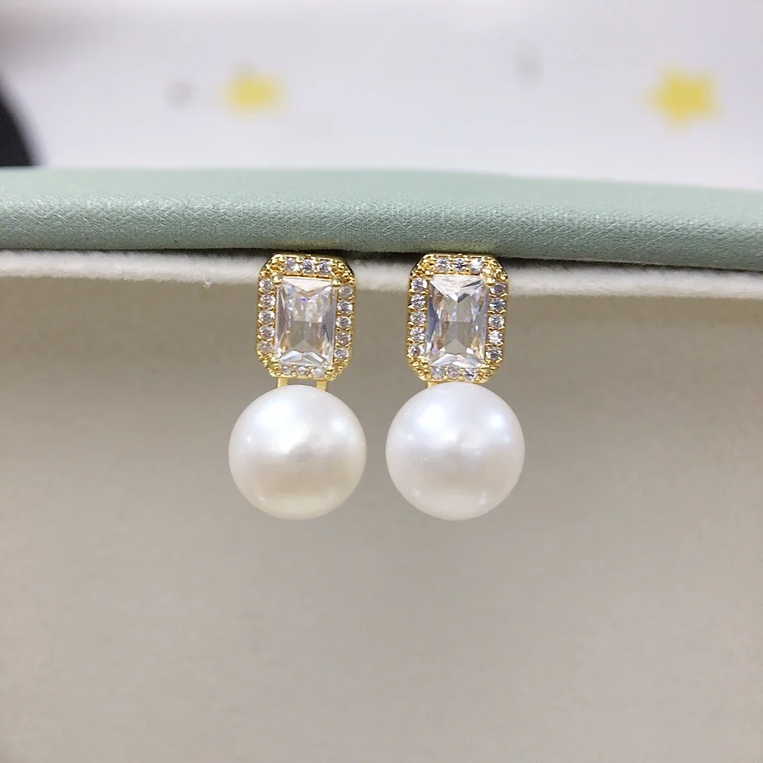 Luminous Gold-Plated Emerald-Cut Halo Pearl Jewelry Set - Gold Stud