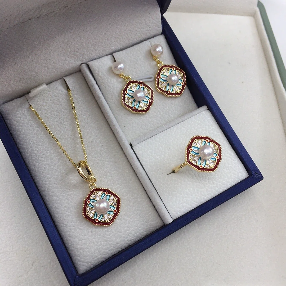 Ornate Gold-Plated Red Inlay Freshwater Pearl Jewelry Set