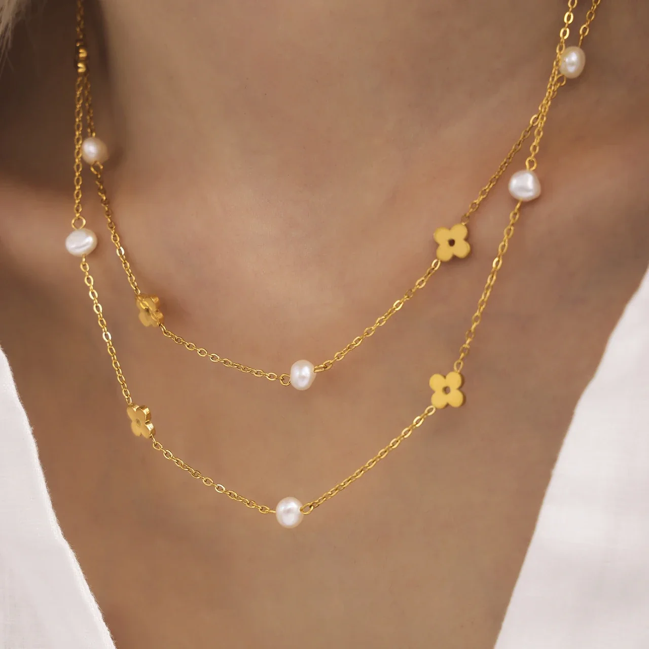 Dainty 18K Gold-Plated Stainless Steel Pearl Flower Chain Set