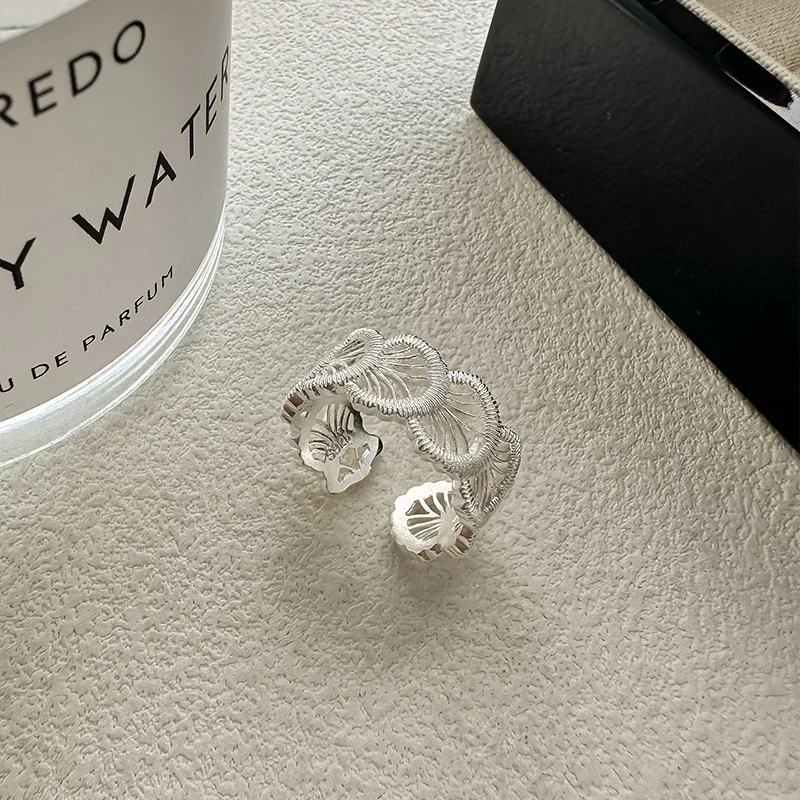 Sculptural 925 Sterling Silver Ribbed Leaf Open Ring