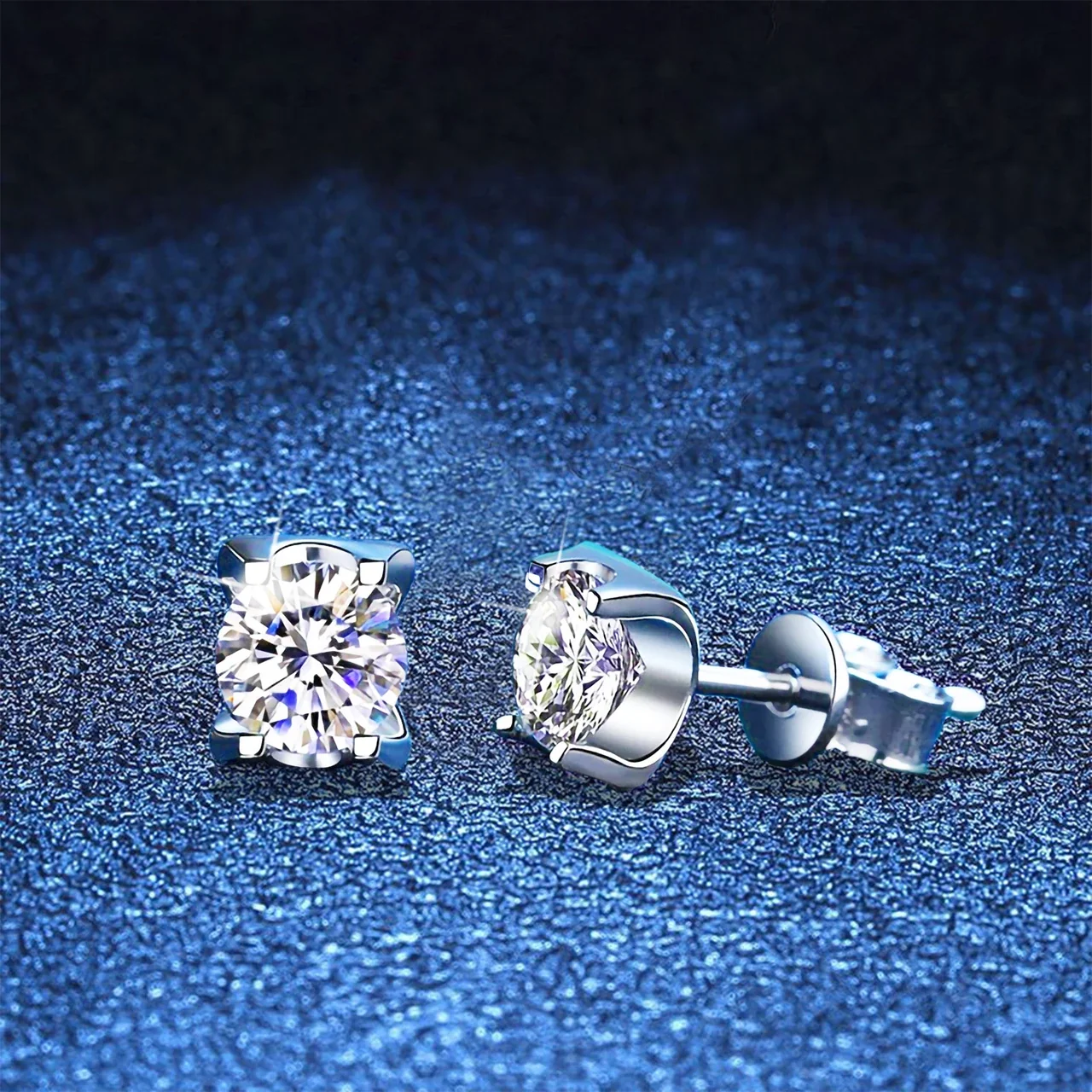 Sculptural 925 Sterling Silver Round Four-Prong Stud Earrings