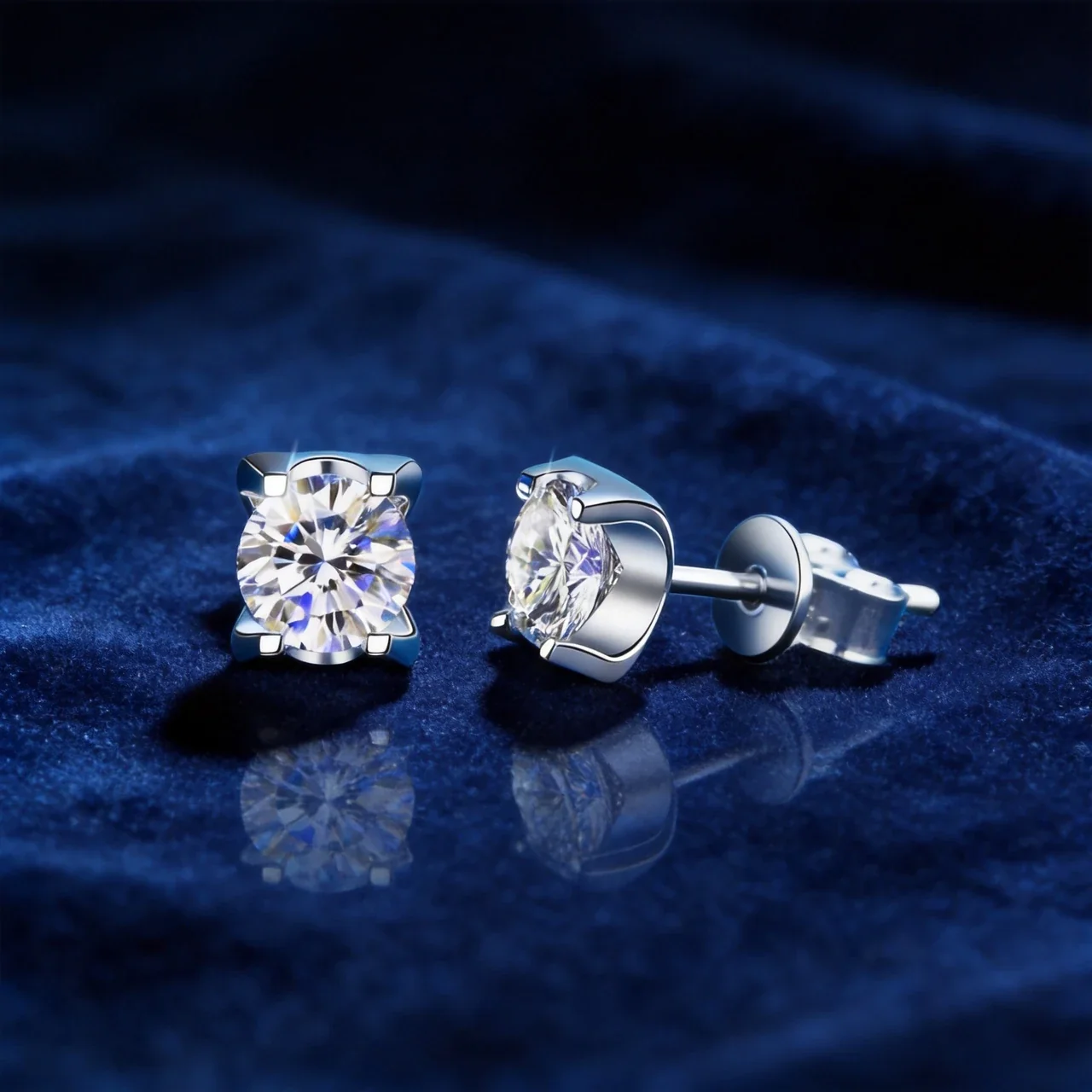 Sculptural 925 Sterling Silver Round Four-Prong Stud Earrings
