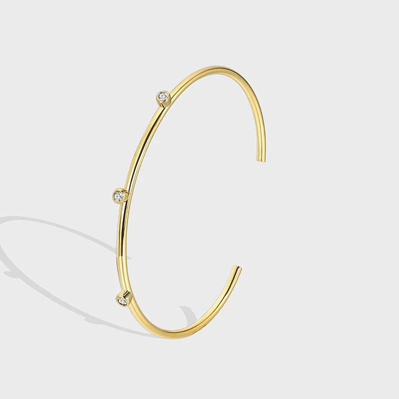 Minimalist 18K Gold-Plated Brass Three-Bezel Open Bangle