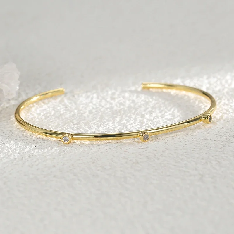 Minimalist 18K Gold-Plated Brass Three-Bezel Open Bangle