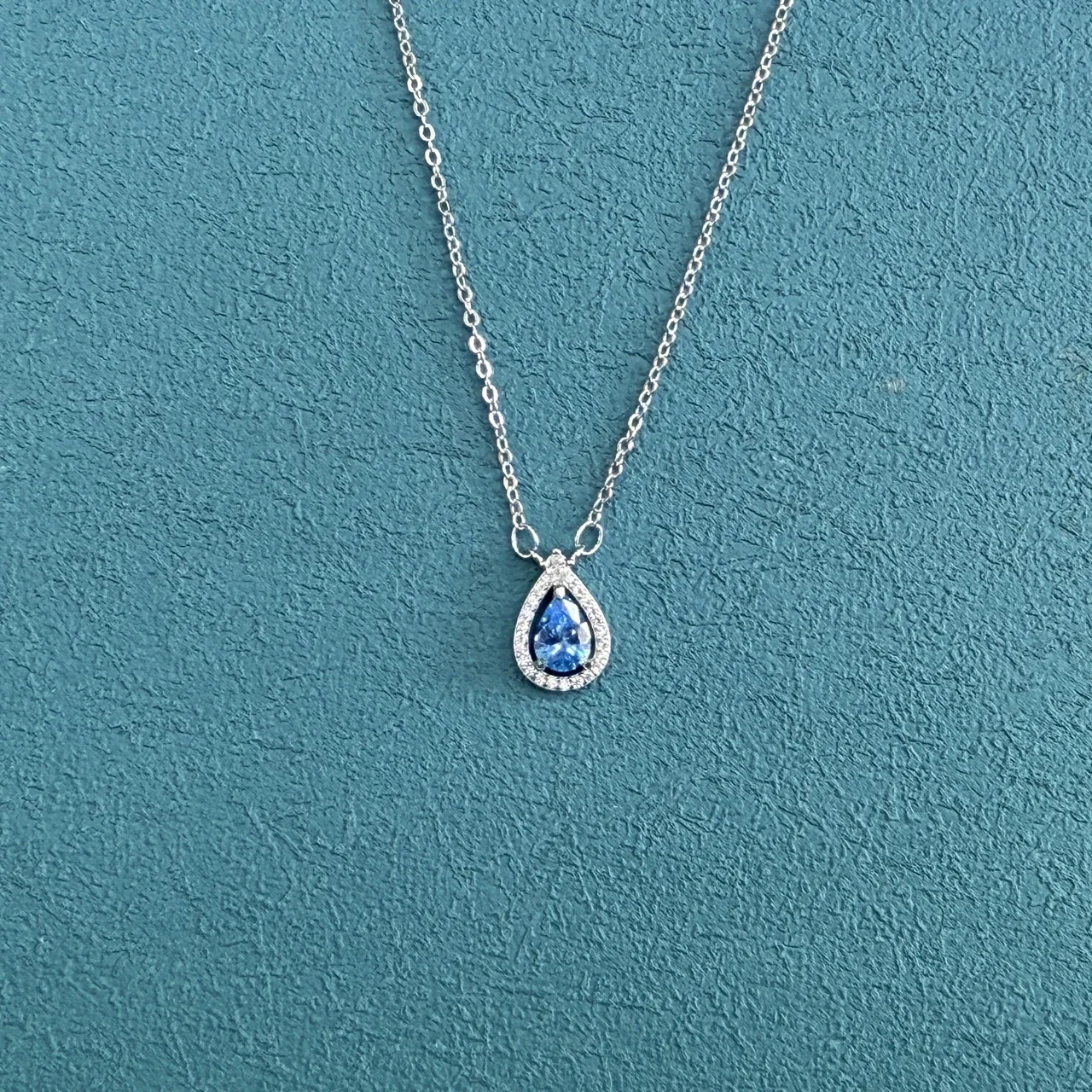 Teardrop Halo 925 Sterling Silver Cubic Zirconia Necklace - Blue