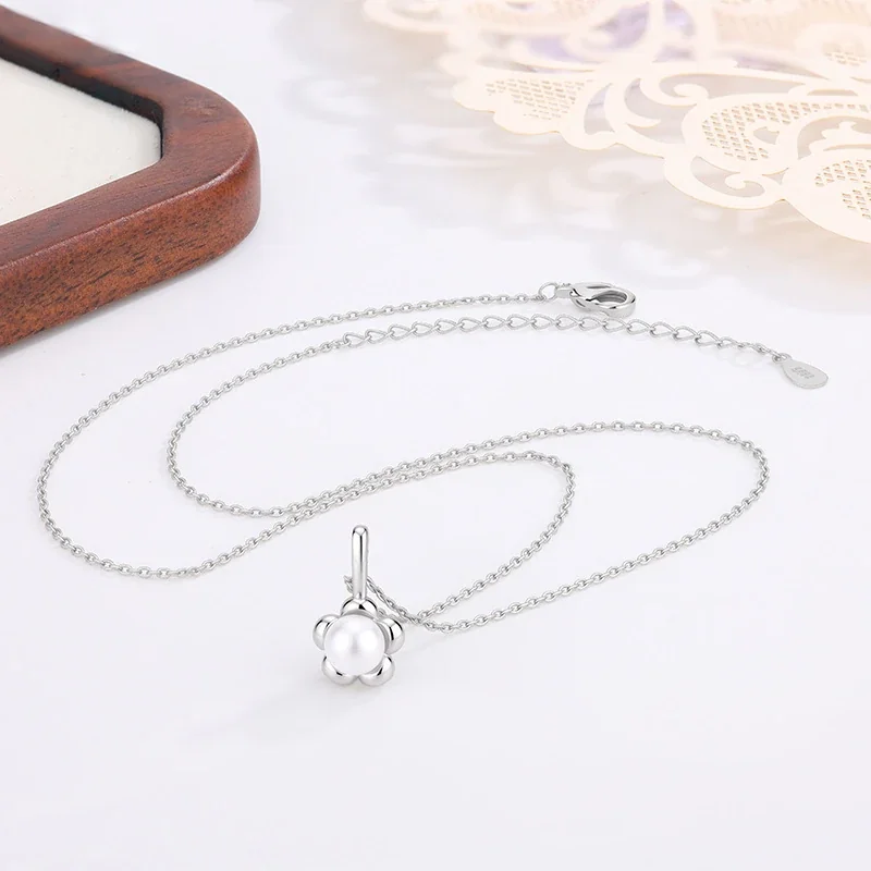 Petite Silver-Plated Flower Pearl Pendant Necklace - Silver