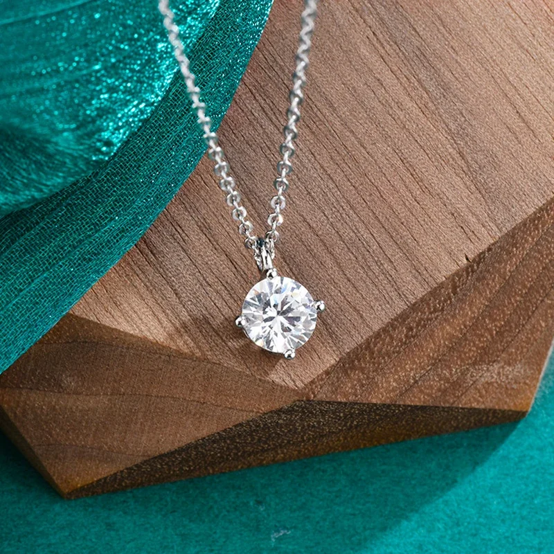 Polished Four-Prong Round 925 sterling silver Moissanite Necklace
