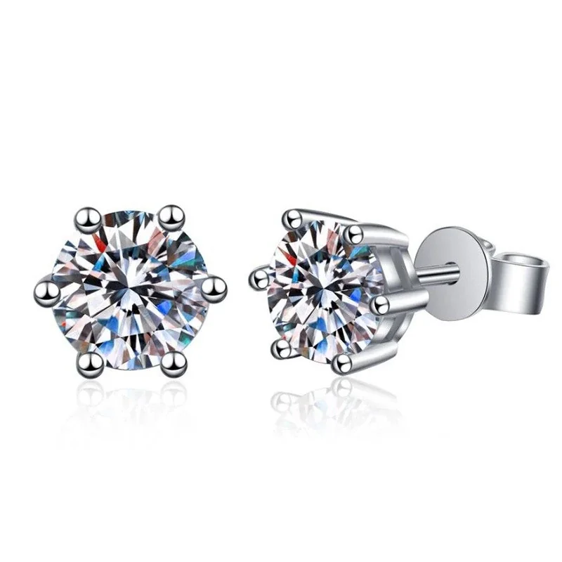 Brilliant Six-Prong Round Moissanite 925 Silver Stud Earrings - Silver High-Carbon Stone