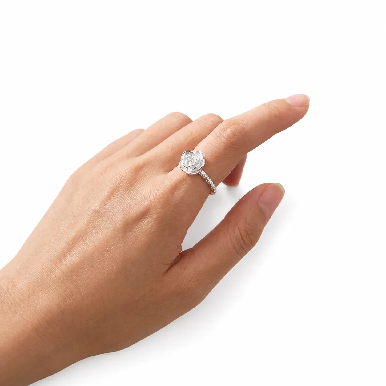 Delicate 925 Sterling Silver Rose Flower Ribbed Band Ring