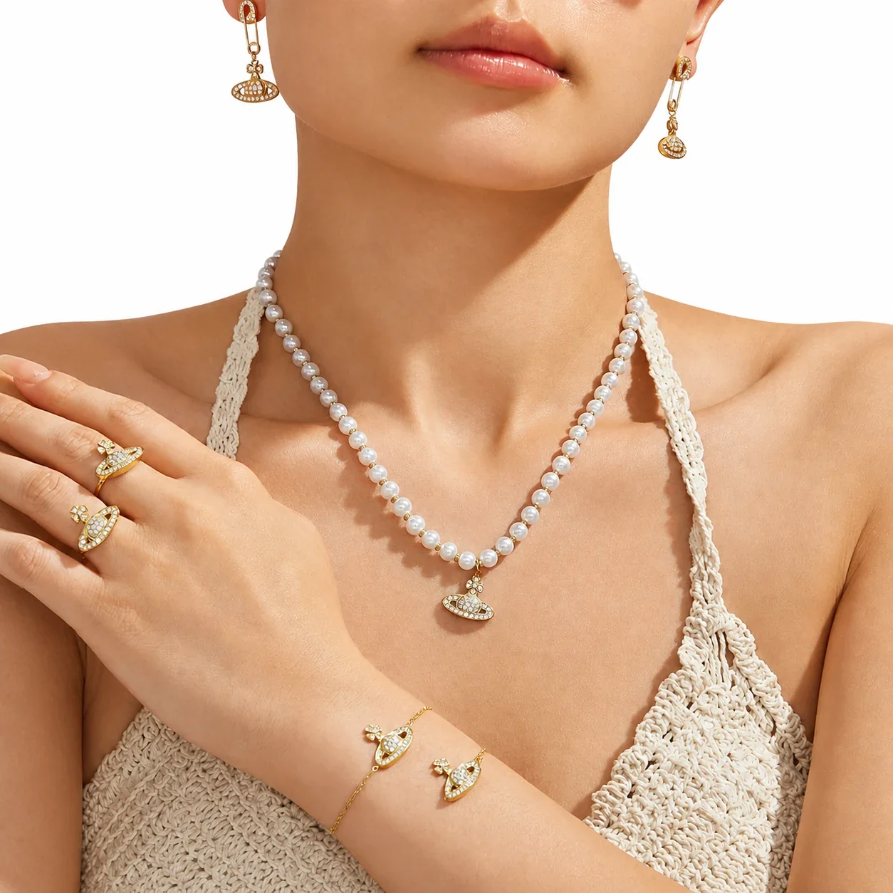 Orb Pendant Gold-Plated Pavé Crystal Chain Bracelet