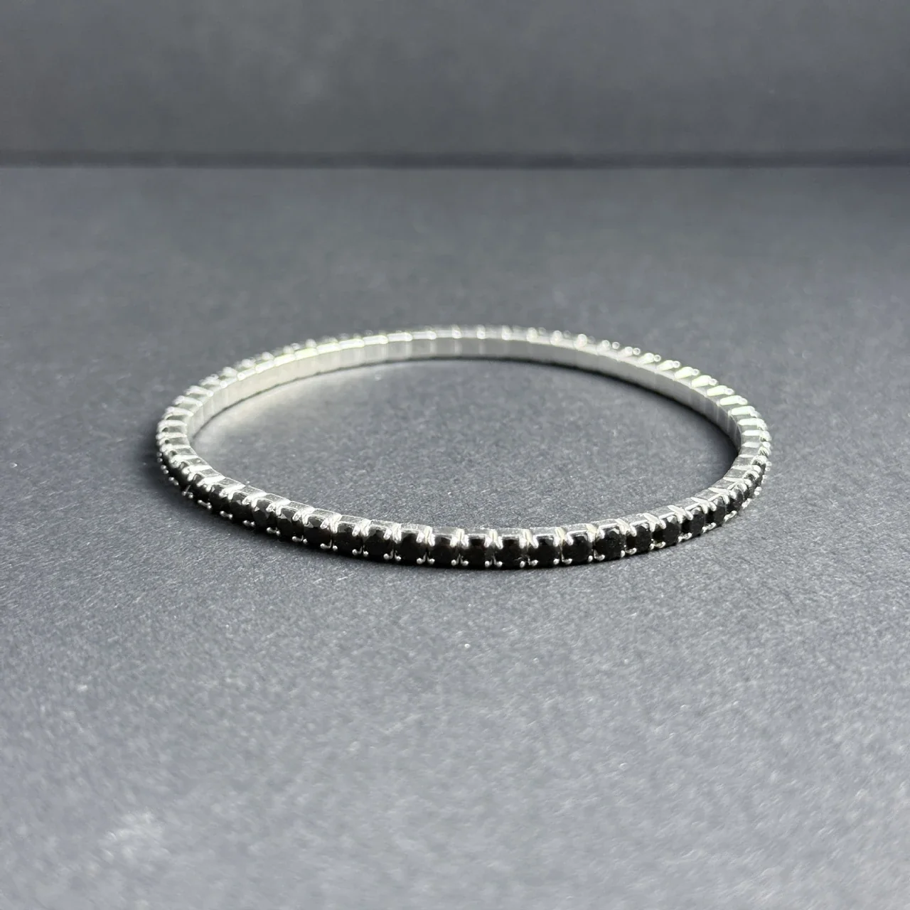 Vivid 925 Sterling Silver Round Prong-Set Tennis Bracelet - Silver Black Cubic Zirconia
