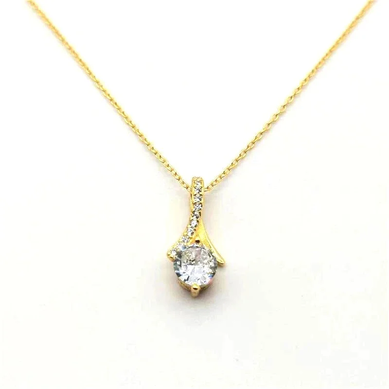 Graceful Asymmetric Pavé Round Crystal Pendant Necklace