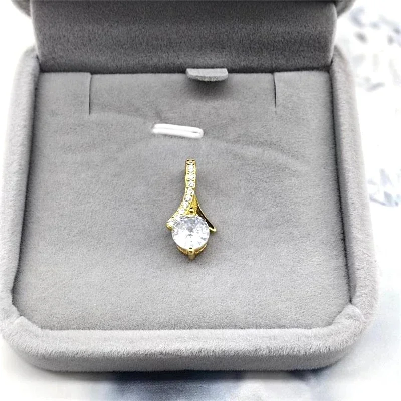 Graceful Asymmetric Pavé Round Crystal Pendant Necklace - Gold Large Only
