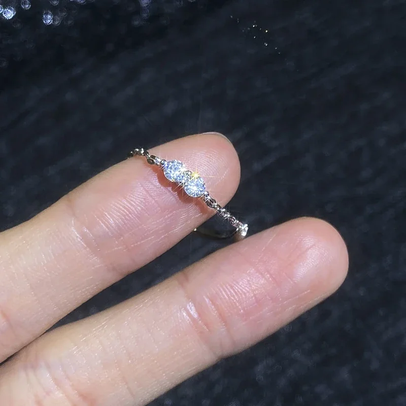 Delicate Twin Round Moissanite Chain 925 Sterling Silver Ring