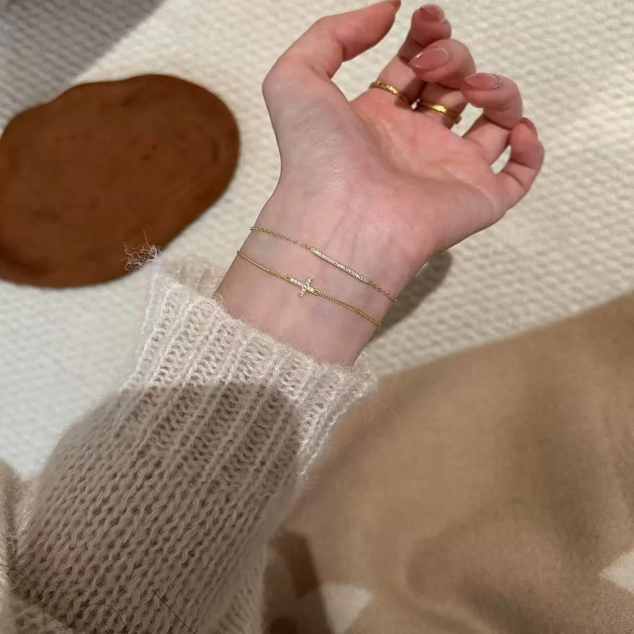 Delicate Gold-Plated Copper Cross Crystal Chain Bracelet