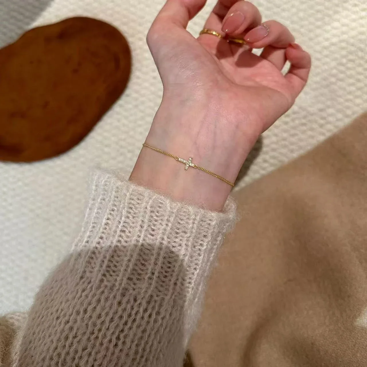 Delicate Gold-Plated Copper Cross Crystal Chain Bracelet
