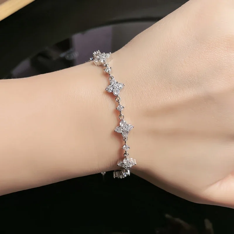 Graceful Four-Leaf Clover Clustered 925 Sterling Silver Bracelet