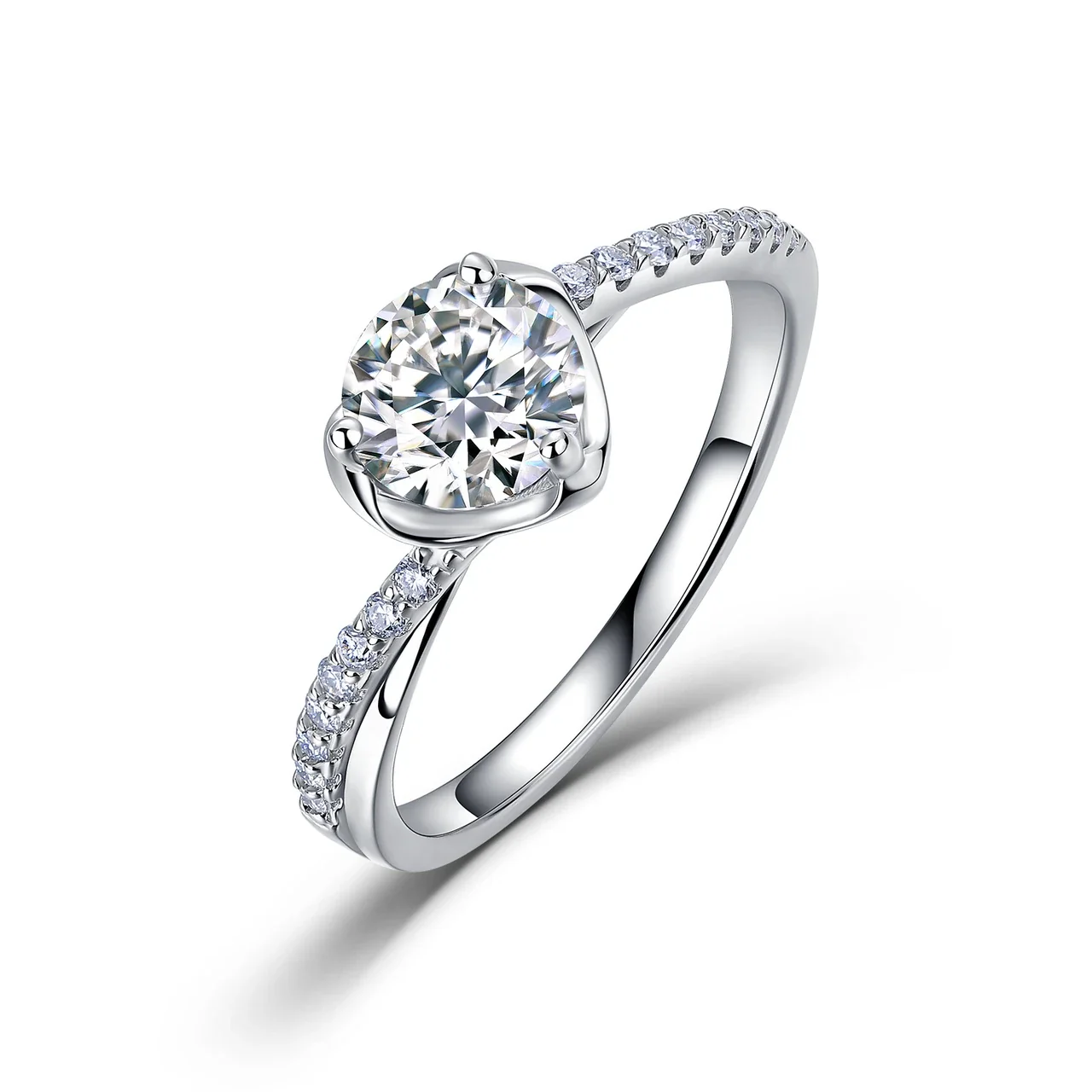 Twisted 925 Sterling Silver Round Pavé Solitaire Ring