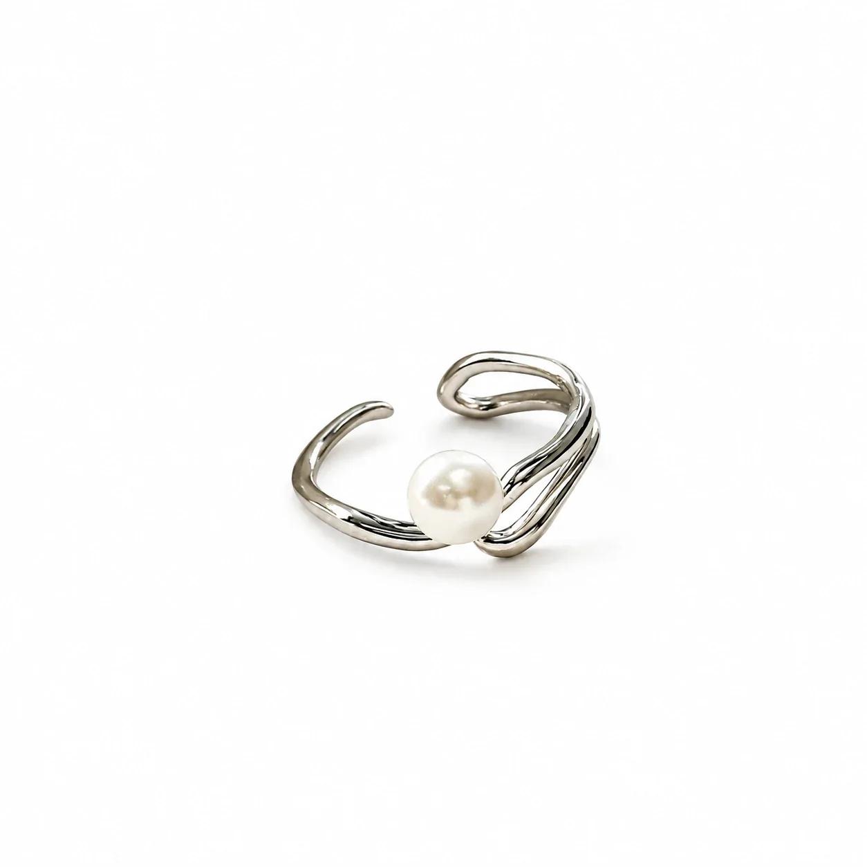 Sculptural 925 Sterling Silver Triple-Band Shell Pearl Ring