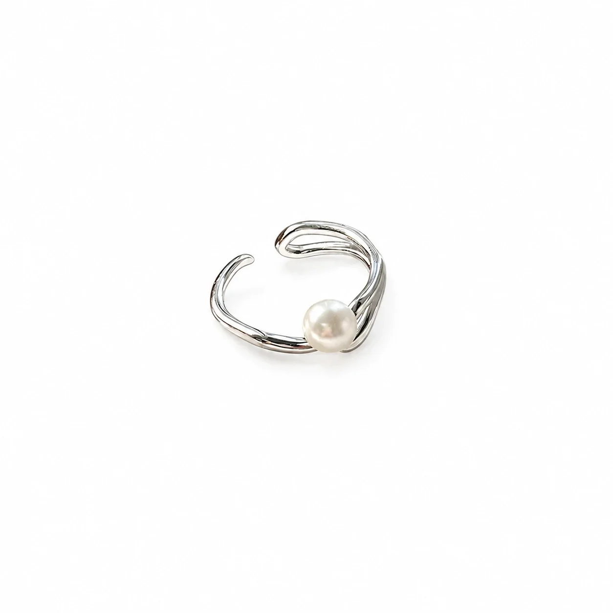 Sculptural 925 Sterling Silver Triple-Band Shell Pearl Ring