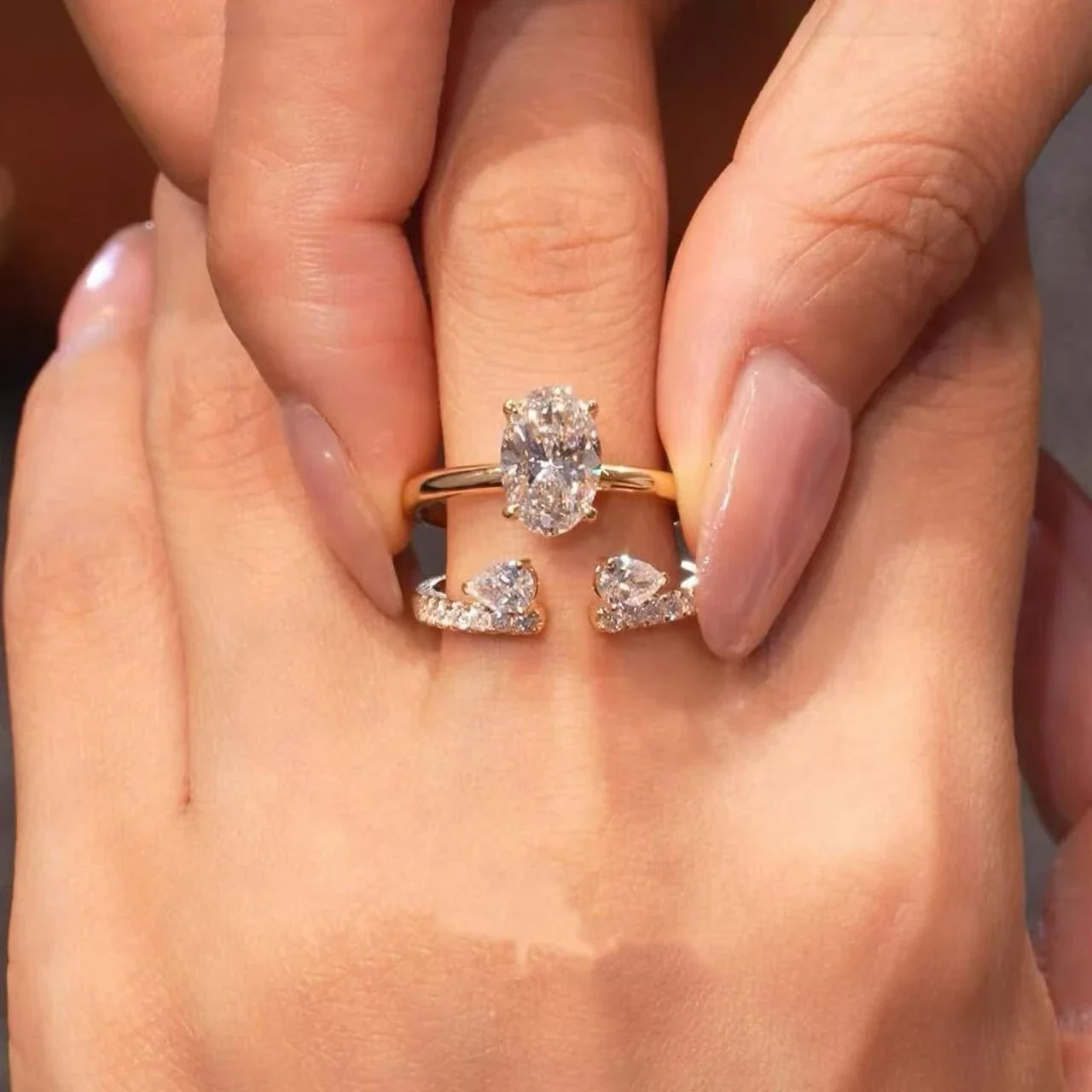 Delicate Gold-Plated Copper Oval Teardrop Pavé Open Ring - Gold Oval CZ