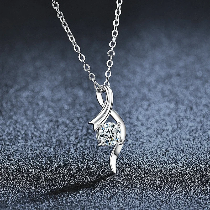 Sculpted 925 Sterling Silver Twisted Moissanite Pendant Necklace