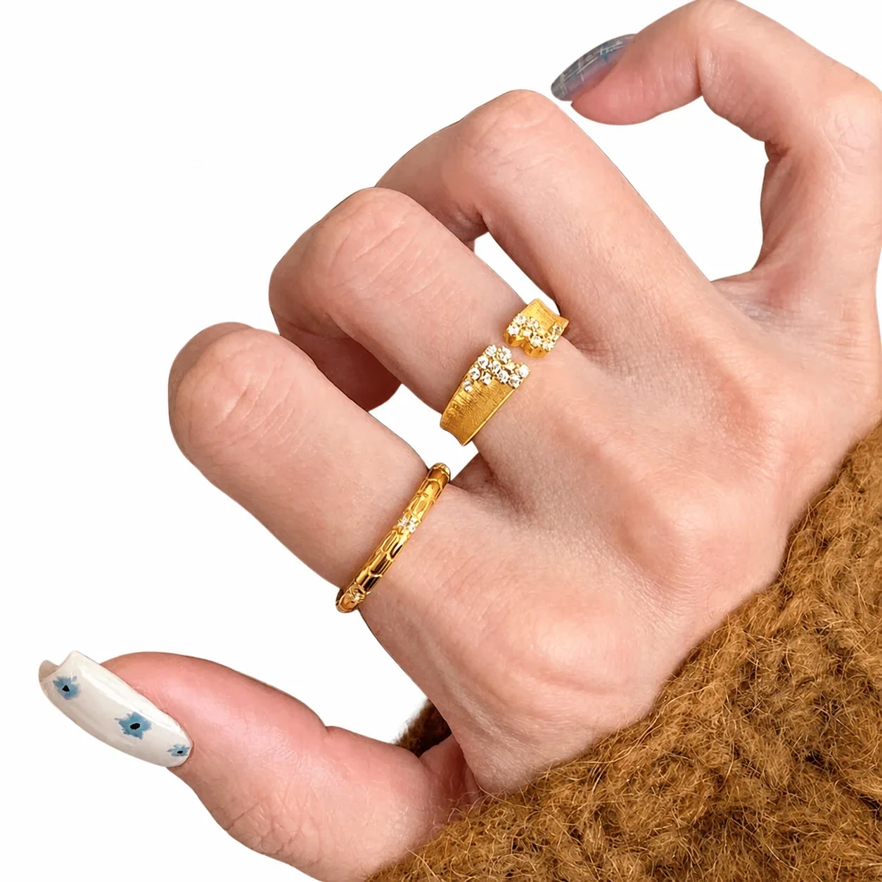 Ornate Snake-Scale Copper Clear Crystal Stacking Ring