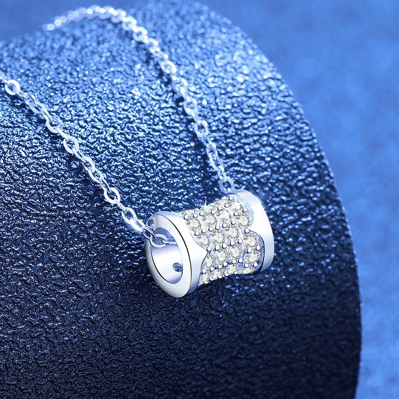 Sculpted 925 Sterling Silver Pavé Moissanite Barrel Necklace