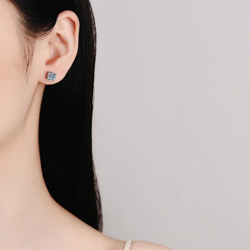 Brilliant 925 Sterling Silver Round Four-Prong Stud Earrings