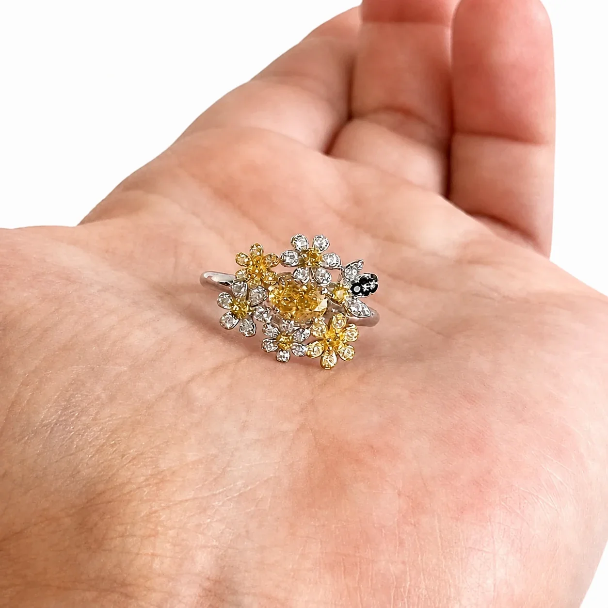Botanical Silver-Plated Crystal Daisy Open Copper Ring