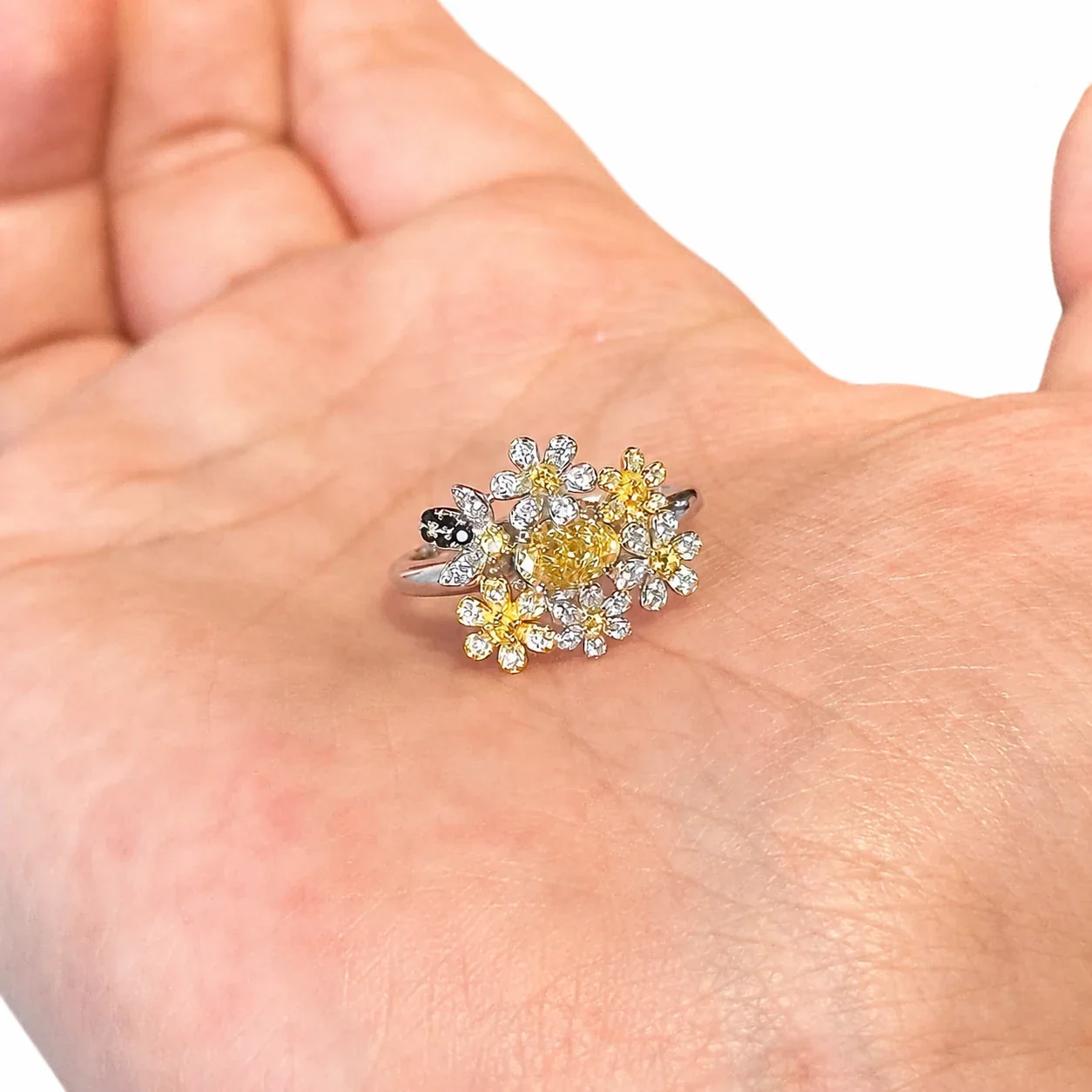 Botanical Silver-Plated Crystal Daisy Open Copper Ring