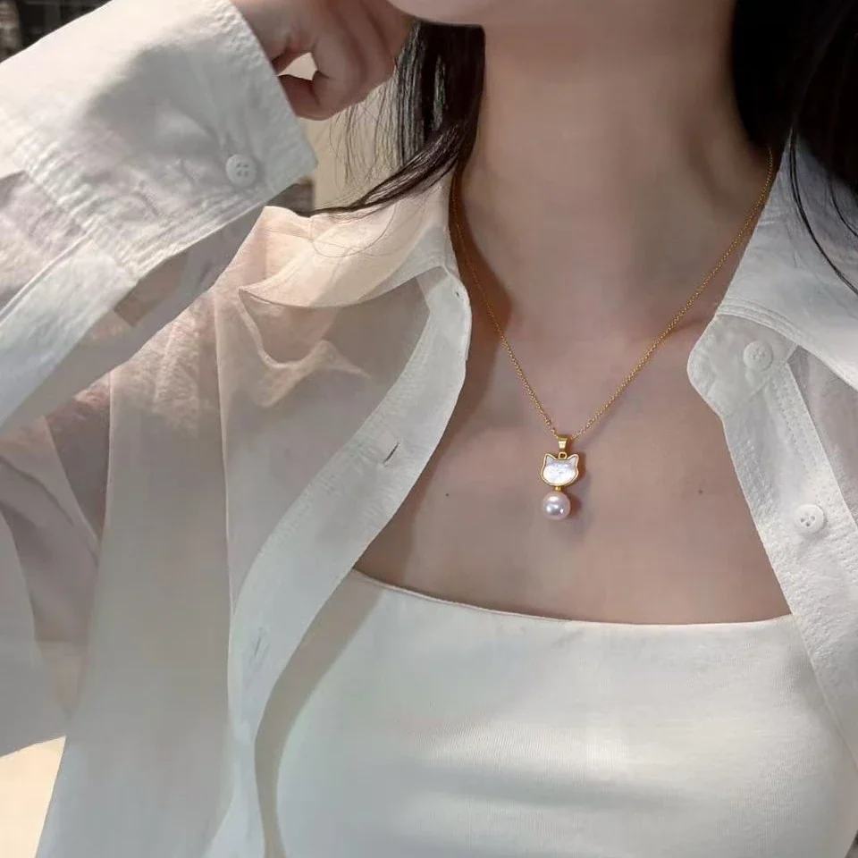 Gold-Plated Cat-Head Inlay Round Pearl Pendant Necklace