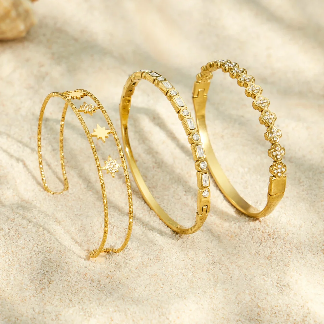 Radiant 18K Gold-Plated CZ Clover Stars Bangle