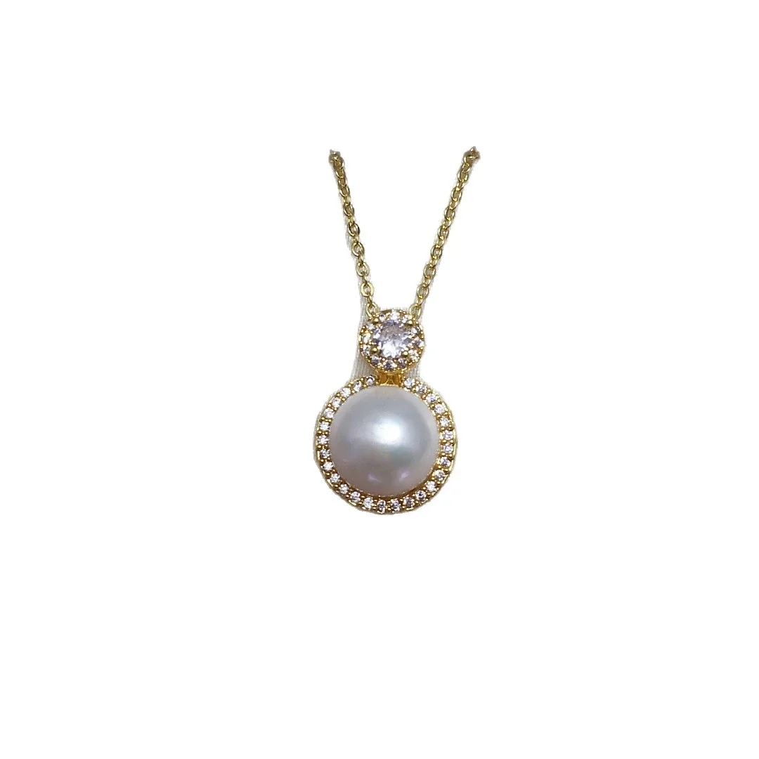 Refined Gold-Plated Pearl Halo Round CZ Pendant Necklace