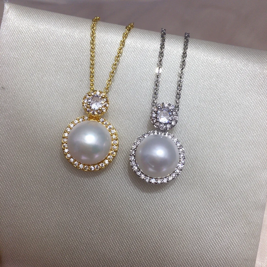 Refined Gold-Plated Pearl Halo Round CZ Pendant Necklace
