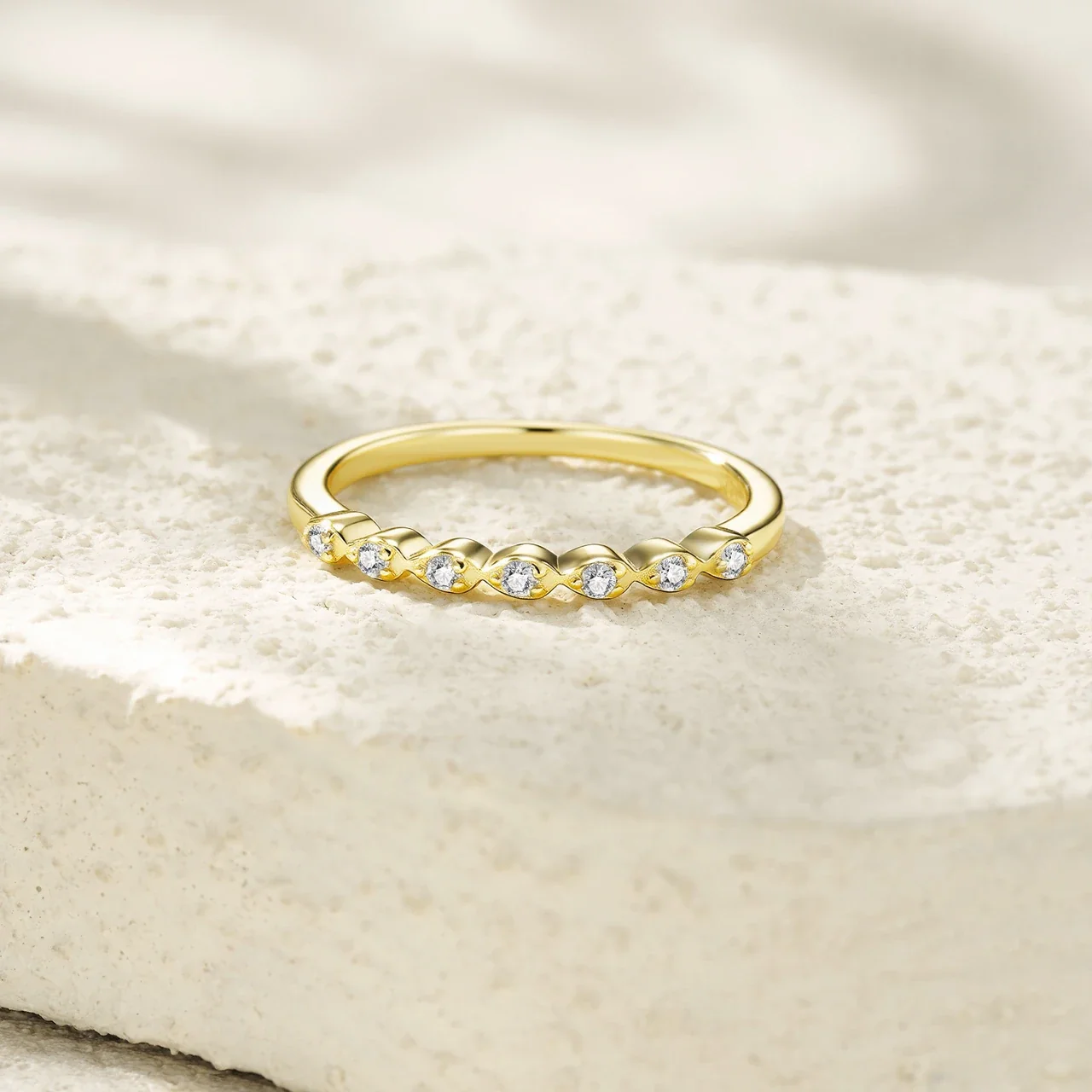 Scalloped 925 Sterling Silver Seven-Round-Stone Ring