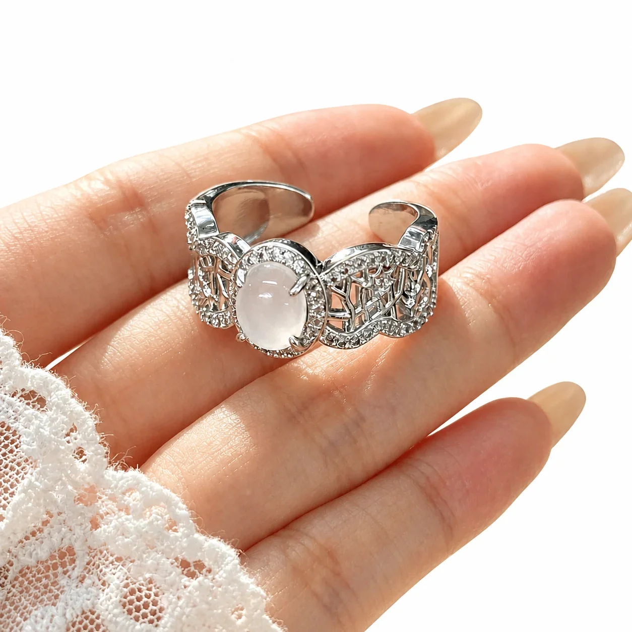 Ornate Silver-Plated Lace Oval Cabochon Copper Ring