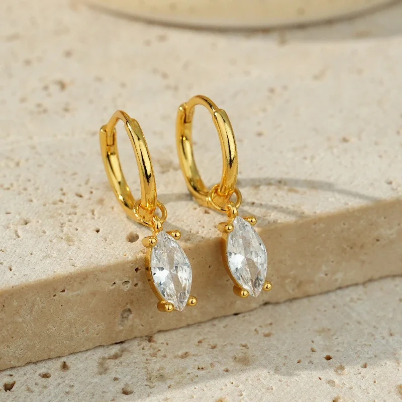 Sleek 925 Sterling Silver Marquise Prong-Set Hoop Earrings - Gold