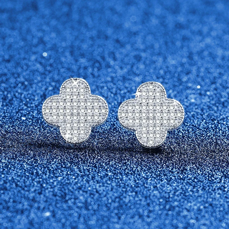Pavé Clover 925 Sterling Silver Moissanite Stud Earrings